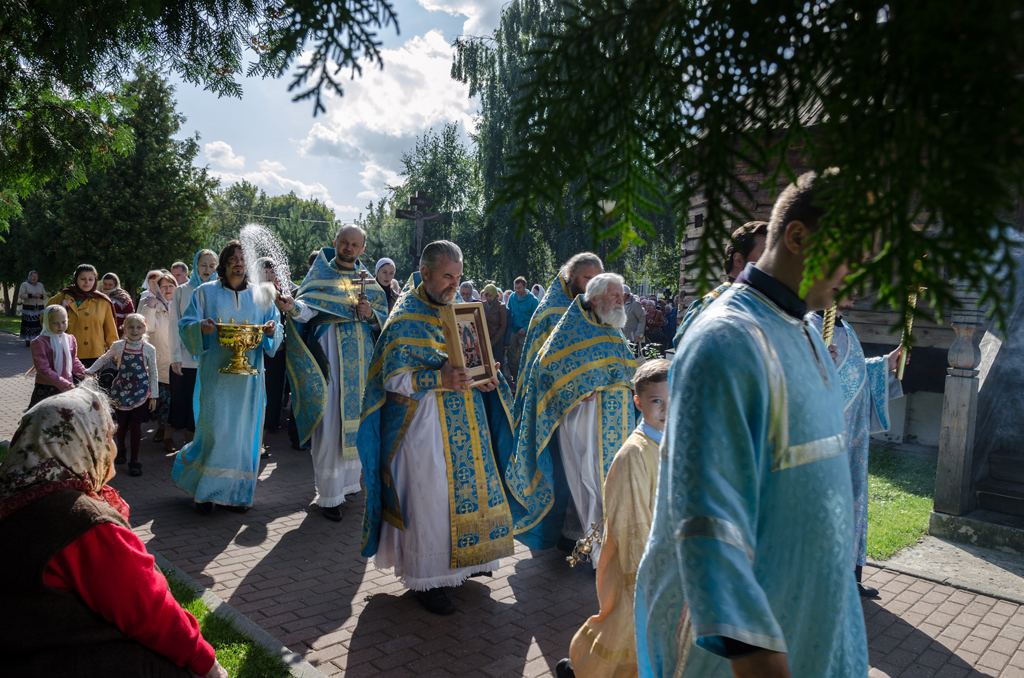 Храм в Косино духовенство