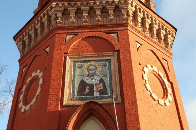 Освящена мозаичная икона на колокольне храма святителя Николая Мирликийского на Преображенском кладбище