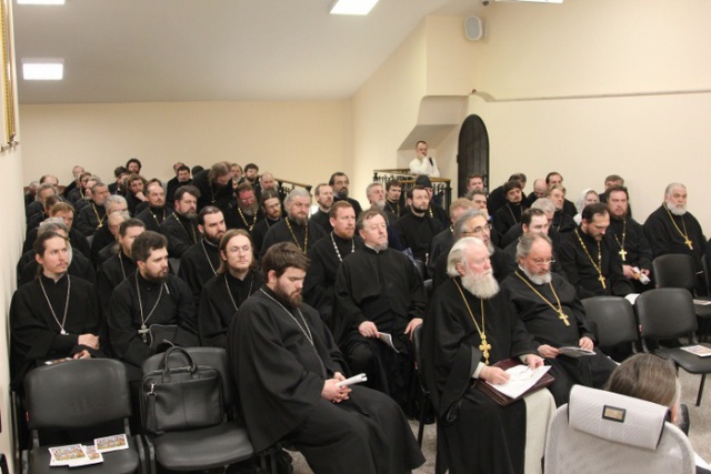28 апреля состоялся Пастырский семинар, посвященный изучению документа "Об участии верных в Евхаристии"