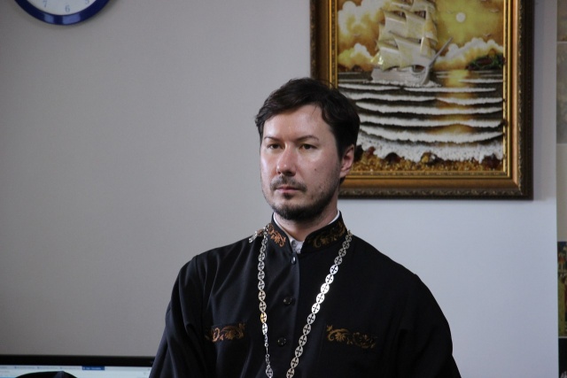 Стажировка на курсах сурдоперевода в храме в Новокосино вдохновила священника из Пензенской области