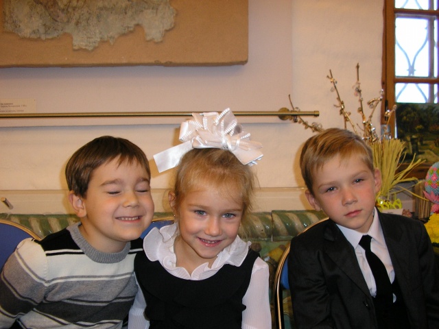 В благотворительном празднике «Белый цветок» участвовали дети из воскресной школы храма Пророка Божия Илии в Черкизово