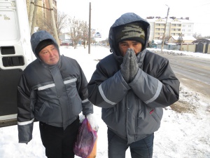 Приносите вещи и продукты для бездомных по списку в храмы викариатства: Сбор рождественской помощи для приютов в глубинке продолжается!