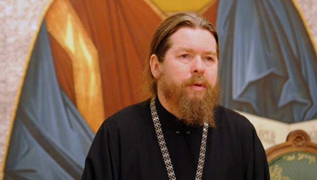 Епископ Тихон (Шевкунов): Вопрос о церковном объединении с католиками даже не ставится