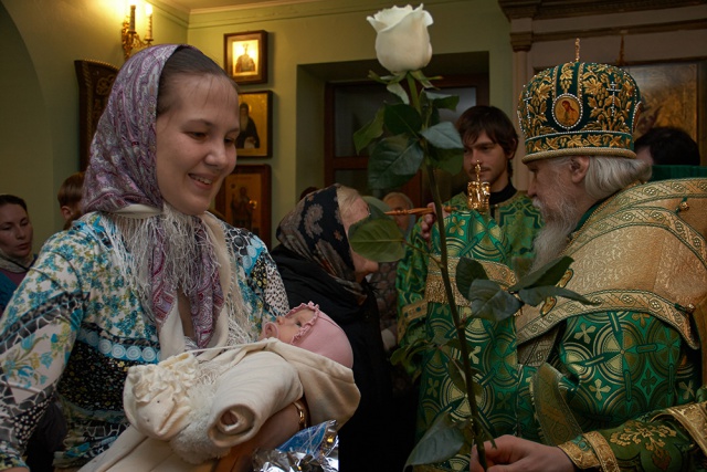 Епископ  Пантелеимон совершил всенощное бдение в храме преподобного Серафима Саровского в Кожухово