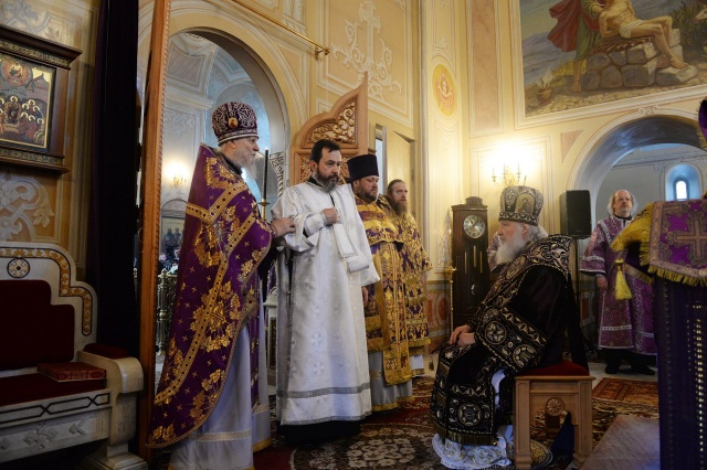 Святейший Патриарх Кирилл рукоположил во иереи клирика Восточного викариатства Александра Макарова