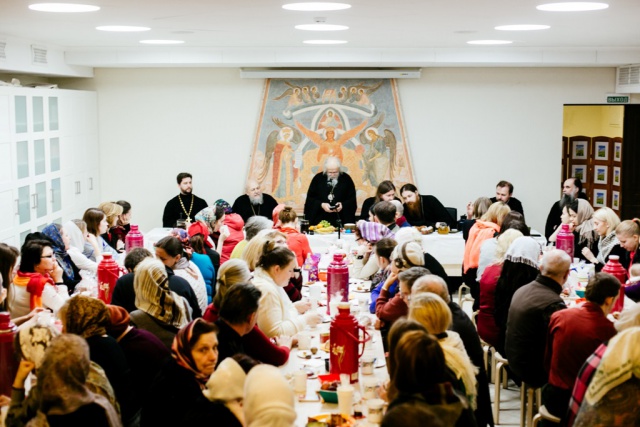 Епископ Пантелеимон совершил служение праздничной вечерни в храме на Преображенской площади