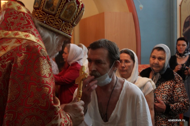 В больничном храме Центра борьбы с туберкулезом епископ Пантелеимон совершил первую архиерейскую литургию