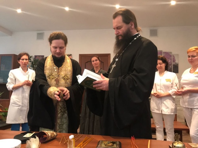 Cовершен чин освящения Родильного дома №8 при ГКБ имени В.П. Демихова