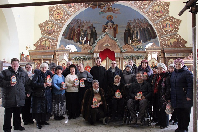 Подопечным Общества инвалидов Новокосино рассказали о смысле праздника Рождества Христова